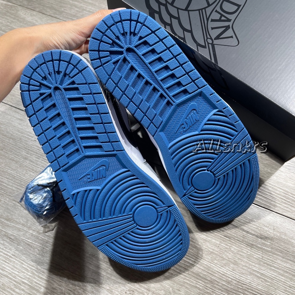 Air Jordan 1 Low 💙🤍🖤Men’s - Picture 11 of 11
